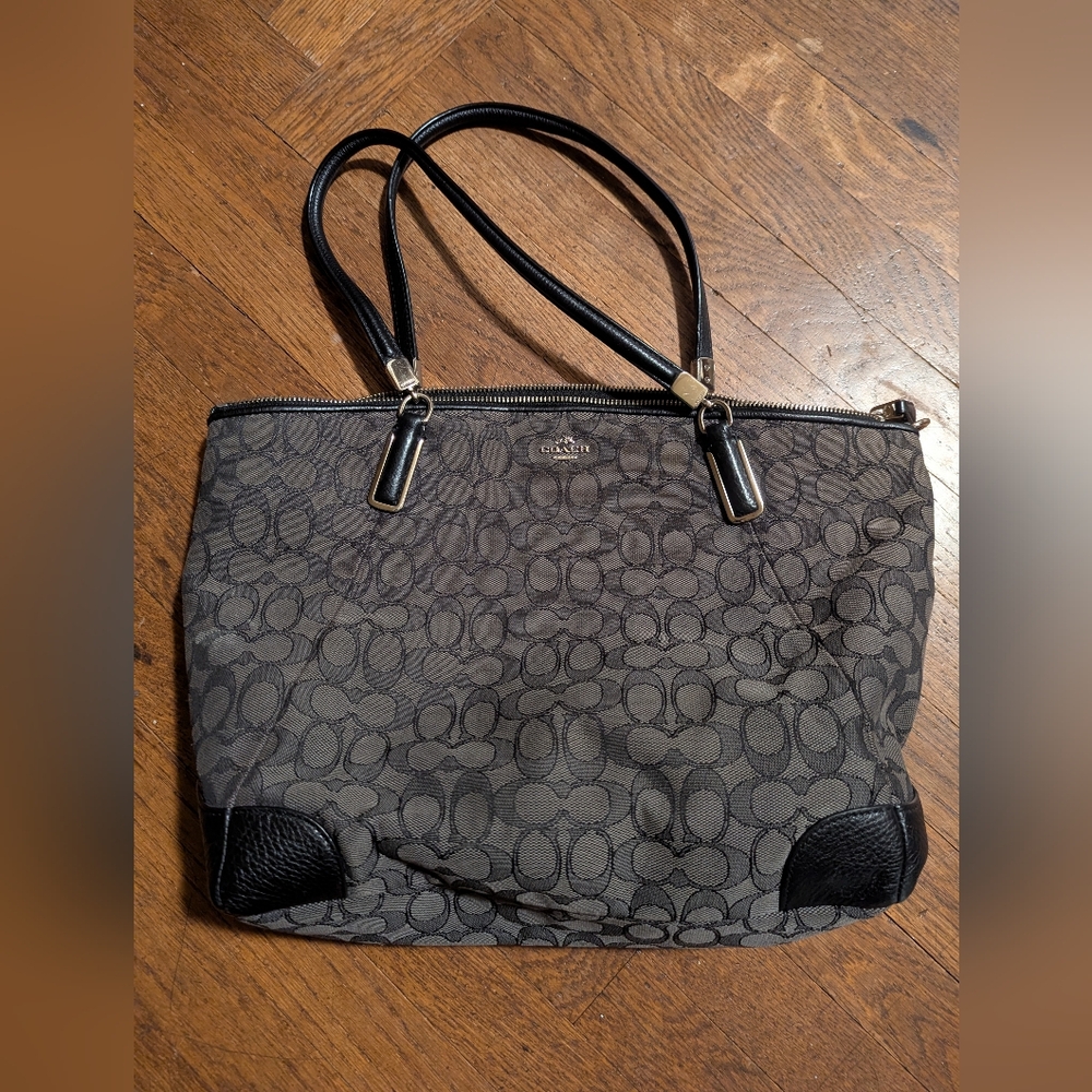 GUC Coach Signature Small Kelsey Satchel Handbag Canvas Gray F36181 Black/smoke